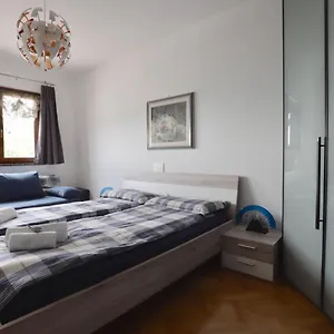 Apartment Sofia, Crveni Vrh